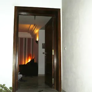  Apartment Happy House Ennasr